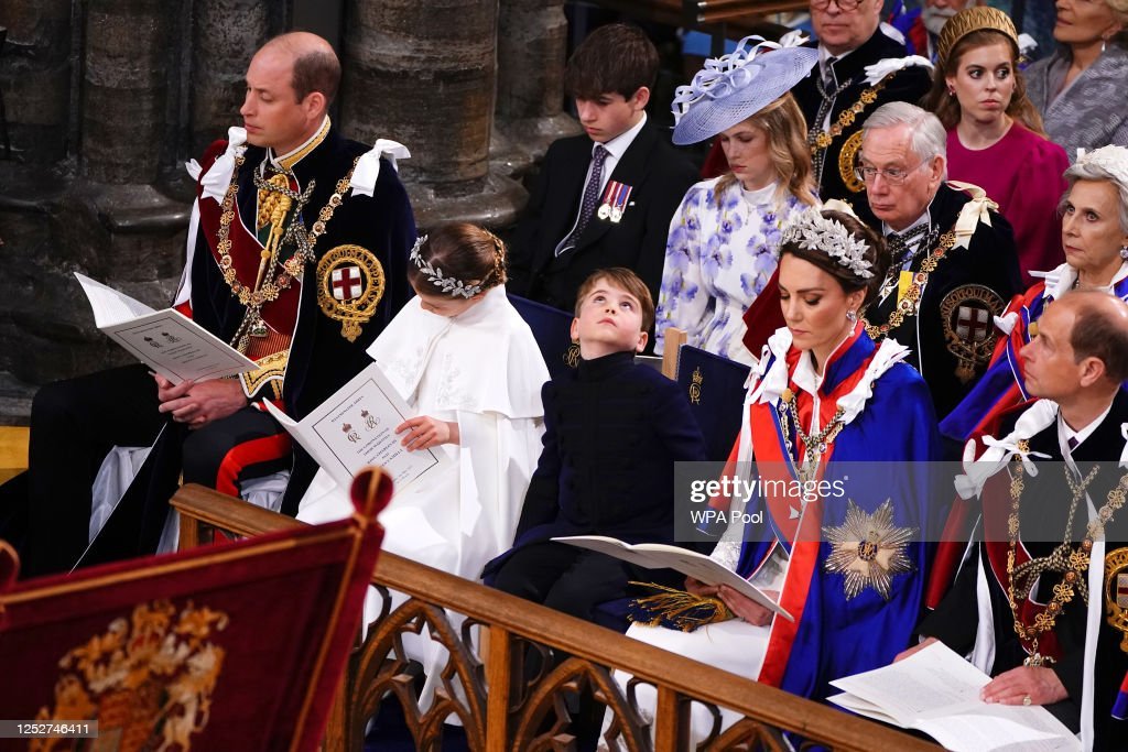 ChristinsQueens's tweet photo. Prince Louis doing Prince Louis things.

📸Getty Images

#Coronation https://t.co/CPmJ0Fh4Tc