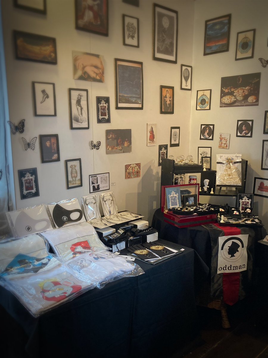umjammer_nori's tweet photo. 軽くランチして最後は #oddman さんの個展にお伺いしようと #tenten城 へ
出かける前に細めのチョーカーが欲しいって話しててタイムリーに素敵なお品を発見✴︎⋆* 
雨が降る前に周りたかったところはお邪魔できました(*´∪`)

色々巡って多くの作品を拝見しました 刺激を頂いた今日はとても良い日 https://t.co/jtWzyiTq9U