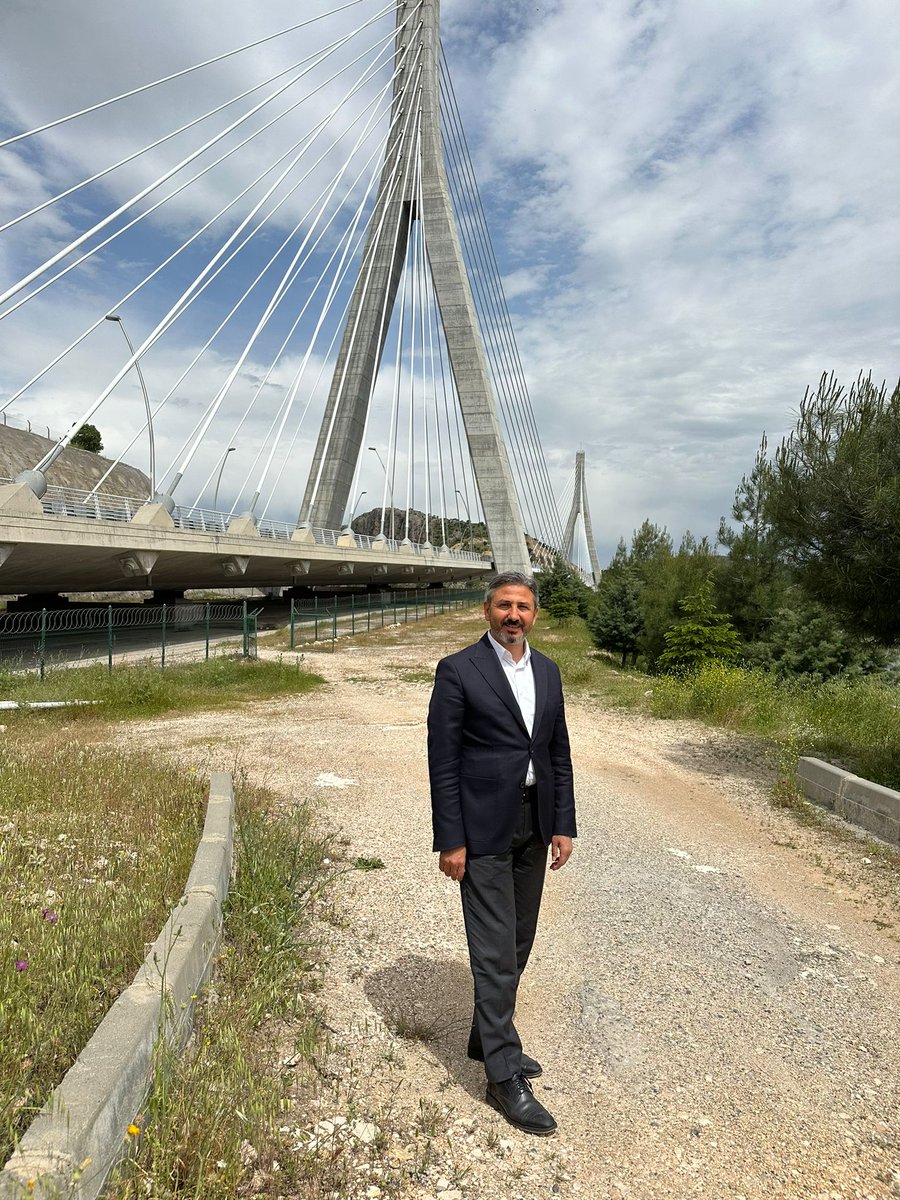 AhmetAYDIN_02's tweet photo. Adıyamanımızın inci gerdanlığı #Nissibi Köprüsü ile gönülleri birleştirmeye devam ediyoruz.
Eser ve icraat siyasetini #YaparsaAkPartiYapar https://t.co/yc6mRTKFti