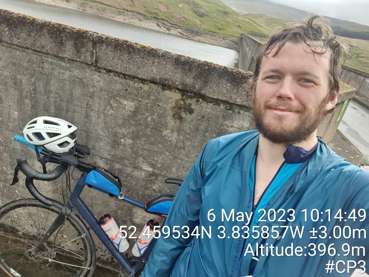 SlowBivvyer's tweet photo. Definitely DIDN'T fall asleep on my bike for a few seconds and almost crash.
Definitely DIDN'T fix that with caffeine tablets and kendal mint cake.
Definitely DID make it to checkpoint 3
@theracingcoll #Transwales23 https://t.co/gcDM7SCSBn