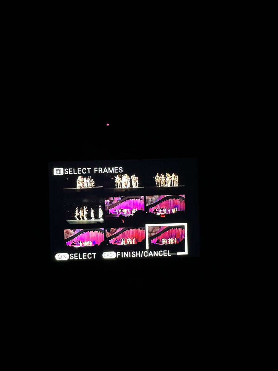 prettyspringmi's tweet photo. bought my camera to the concert 🫡🫡🫡🫡🫡🫡🫡🫡 #RTBinMelbourne #TWICE_5TH_WORLD_TOUR #TWICE_5TH_WORLD_TOUR_in_melbourne https://t.co/Vw6YFwdCSl
