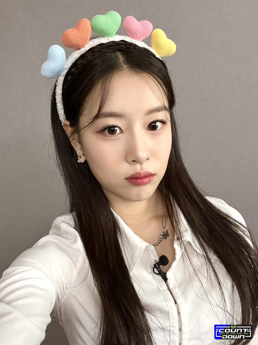 ABLUMEFR_FAN's tweet photo. [ 📸 ] 050523 ⌇ TWITTER

#SAENA : 230504 Le livre d'or d'#HISTORY_M 📒

Bonjour, je suis Saena, leader de FIFTY FIFTY ! Merci de m'avoir donné l'opportunité d'être une MC spécial avec les MC Miyeon &amp; Joohoney. (+)

› 🧸

❝ #FIFTYFIFTY #피프티피프티 ❞ https://t.co/cPRdyAXNSp