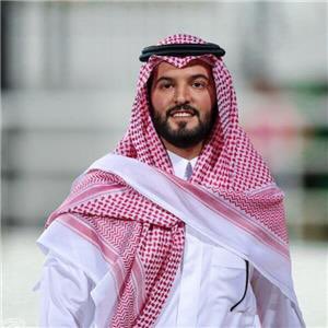 فهد بن نافل نجح في جميع الملفات الا في الملف الفني للفريق ،، اذا تبي تستمر لازم يتم تغيير المسؤول عن الملف الفني في الادارة 

امامك صيف يحتاج الهلال للغربلة من لاعبين أجانب و جهاز تدريبي ..