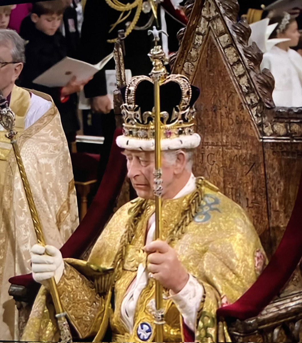 ayobamei's tweet photo. God save the King 🎊

But 

#Camilla is not my Queen 🫥

#Coronation    #CoronationWeekend    

This is Queen Diana 👸 https://t.co/EKO3imDjX7