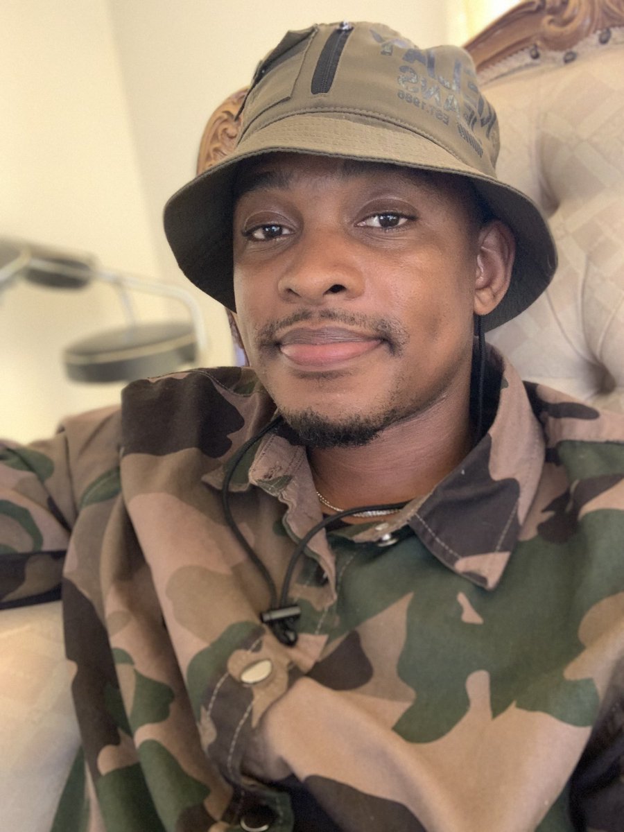 B R O W N 🍁 tweet media