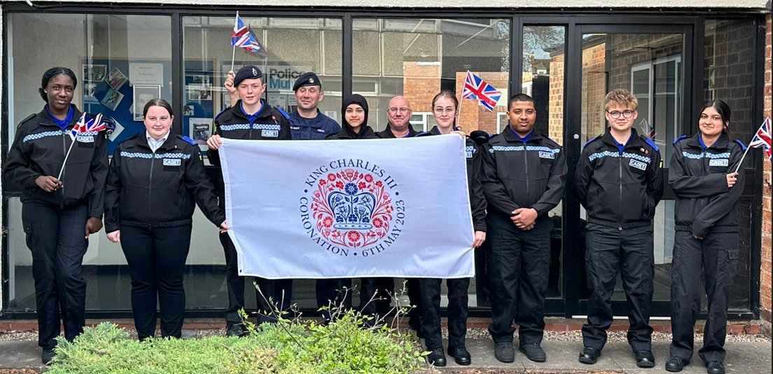 CadetsWMP's tweet image. #5BE #Kingstanding @ErdingtonWMP @CadetsWMP  &amp;amp; #Volunteer @WMPolice Cadet Leaders celebrate #CoronationDay with Leading Seaman Fisher @PhilDolbyWMP @CSuptMatShaer
