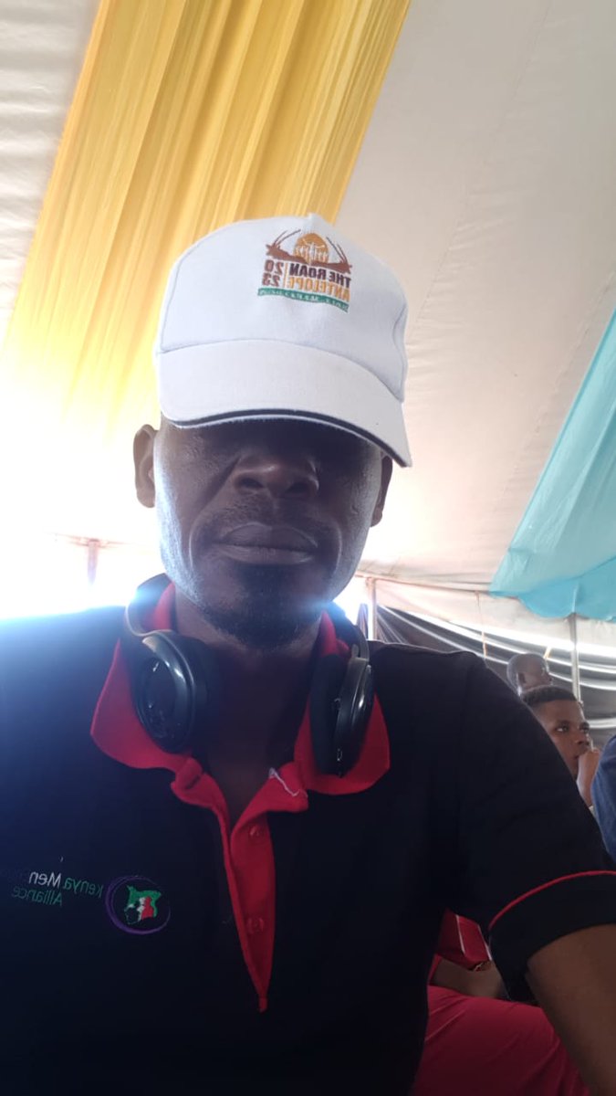 KemeaKenya's tweet photo. @JobAkuno participating in the inaugural Ruma Marathon! ๐โโ๏ธ whose aim is to conserve the Roan and the extraordinary wildlife of Ruma National Park. ๐ #SaveTheRoanRun https://t.co/VrSRU6YTsX