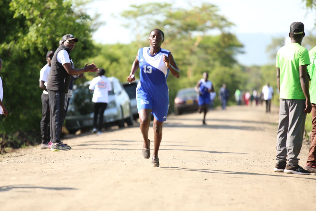 KemeaKenya's tweet photo. @JobAkuno participating in the inaugural Ruma Marathon! ๐โโ๏ธ whose aim is to conserve the Roan and the extraordinary wildlife of Ruma National Park. ๐ #SaveTheRoanRun https://t.co/VrSRU6YTsX