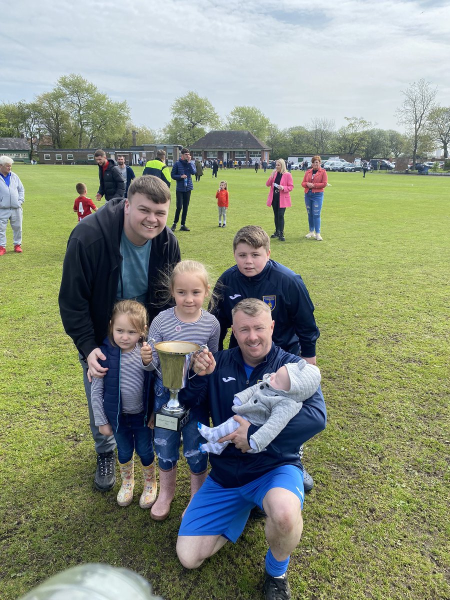 pennywellcomrades fc over 40s tweet media