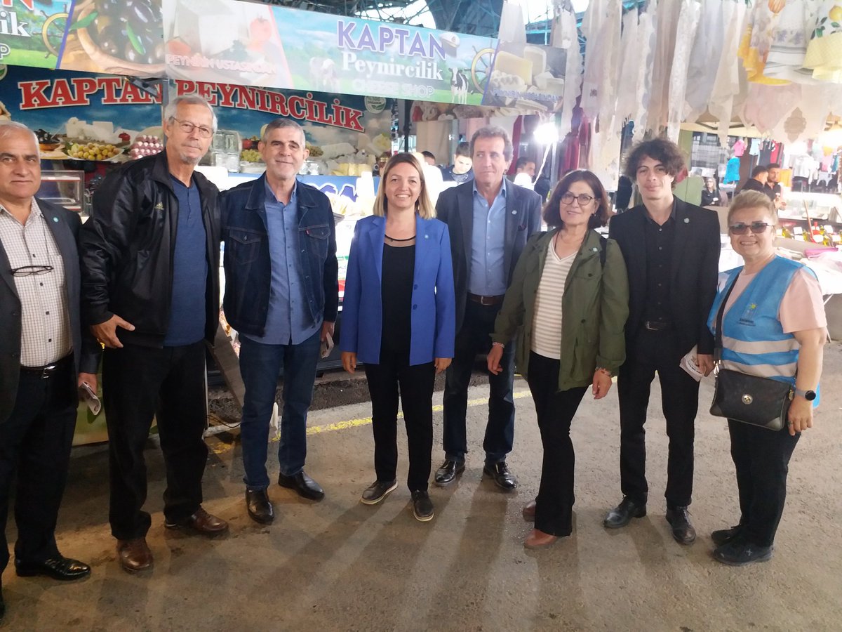 Edirne Milletvekili Adayımız Sayın Dilek Kırmızı,Meclis Üyemiz Mevlüde Baş ve Yönetim Kurulu üyelerimizle Cumartesi Pazarı'nda sıkmadık el,çalmadık kapı bırakmadık.
<a href="/AzKaldiyi/">Az Kaldı ☀️</a> 
<a href="/tarihyazacagiz_/">Türkiye Tarih Yazacak</a> 
<a href="/iyiparti/">İYİ Parti</a>