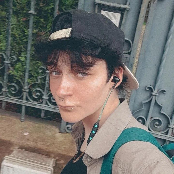 error_deadgod's tweet photo. Parceque mon cis passing sur cette photo >>> https://t.co/PPTvRofJiQ