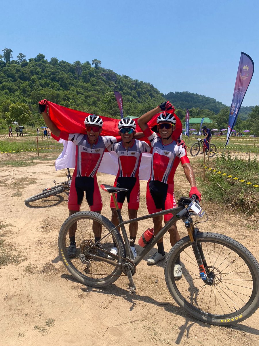 Super cool Guys.. Congratz for of XCO 🥇🥈🥉 So Proud of you! #SEAGames2023Cambodia