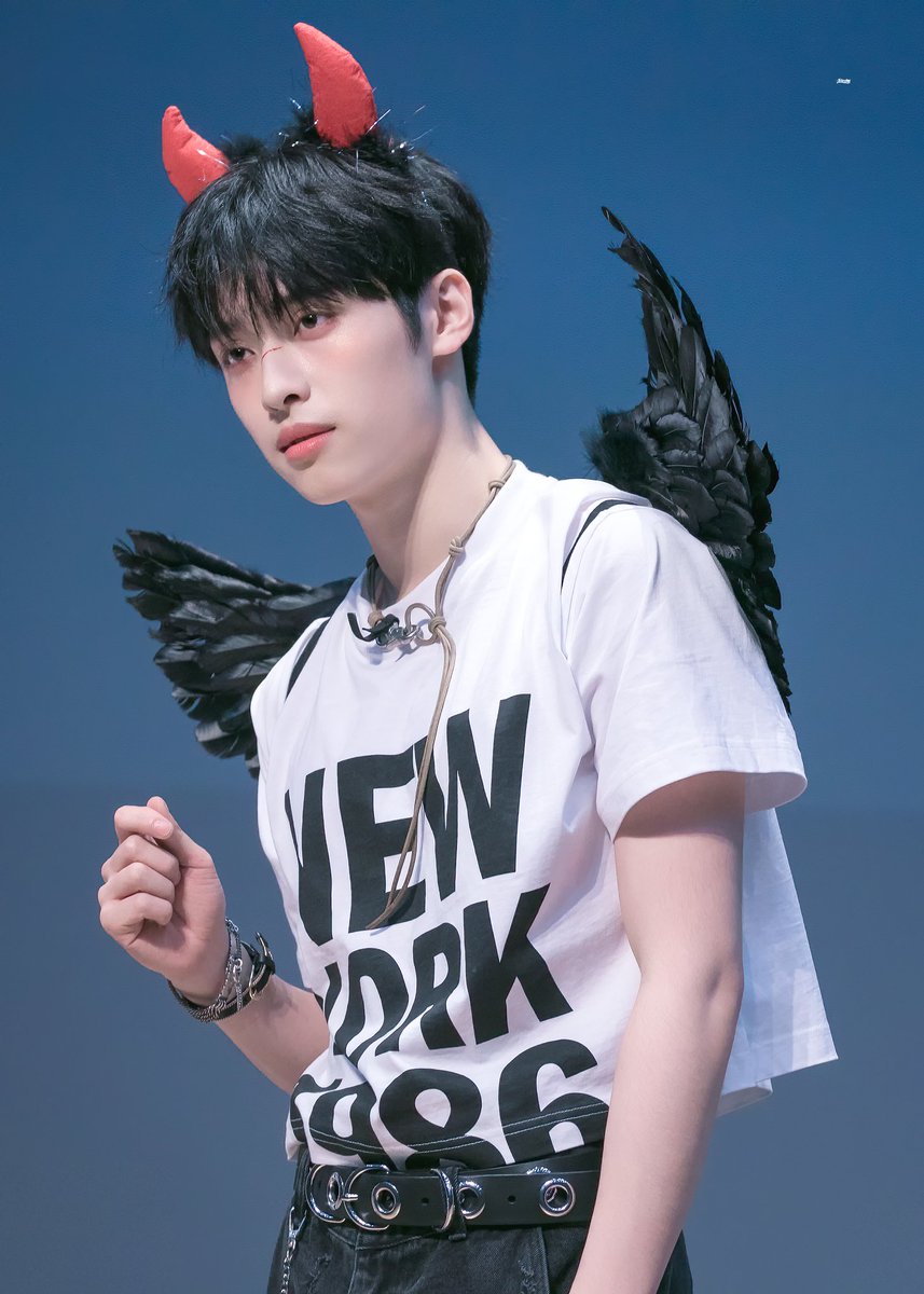 230504 대면 #가온 
🤯

#XdinaryHeroes #엑스디너리히어로즈