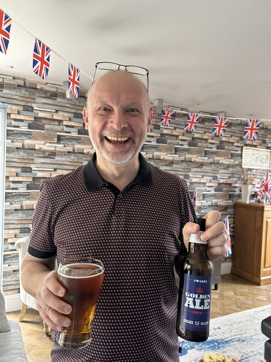 @JWLeesBrewery Mike is celebrating in style with #coronationale by #JWLees #CoronationDay