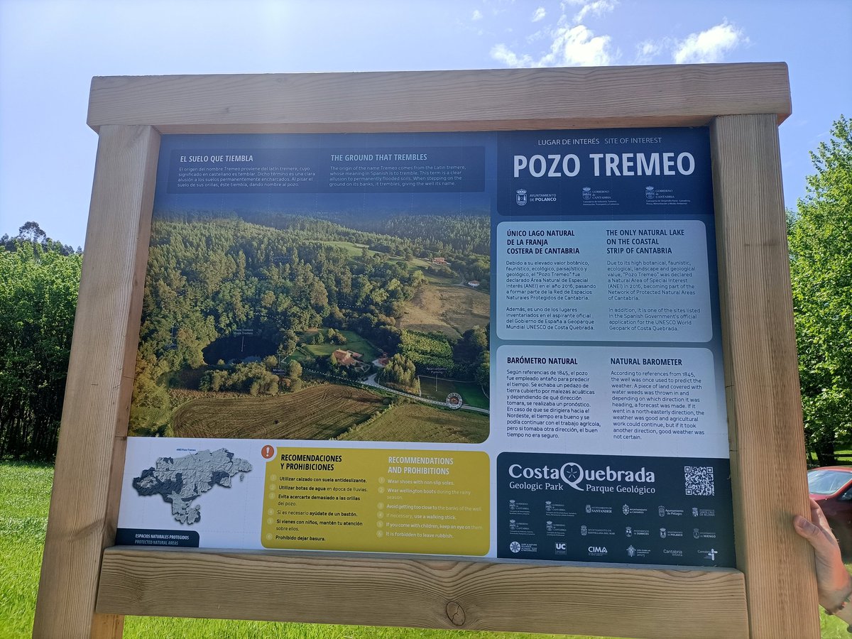 PatrimonioGeo's tweet photo. Continuamos viendo el Pozo de Tremeo, un lago permanente de agua salobre formado a partir de una dolina de colapso. Viola Bruschi nos cuenta que estamos sobre un diapiro del Keuper @sgeologica @costaquebradaPG https://t.co/S7dmdFyamn