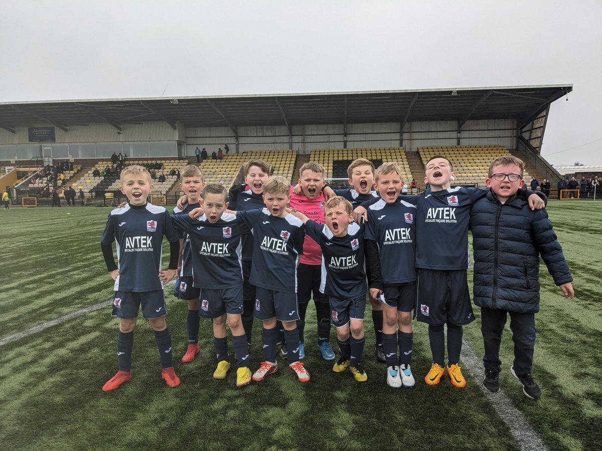 RoversCC2014s's tweet photo. Some great games recently against the Young Glens &amp; East Fife 👍⚽👏💙

Tenacious tackling ✅
Dazzling dribbling ✅
Top notch team work ✅
Glorious goals ✅
Superb saves ✅

Last , definitely not least, &amp; 100% the most important thing....

Happy faces all round  😁 ✅ https://t.co/3nsVNpCB81