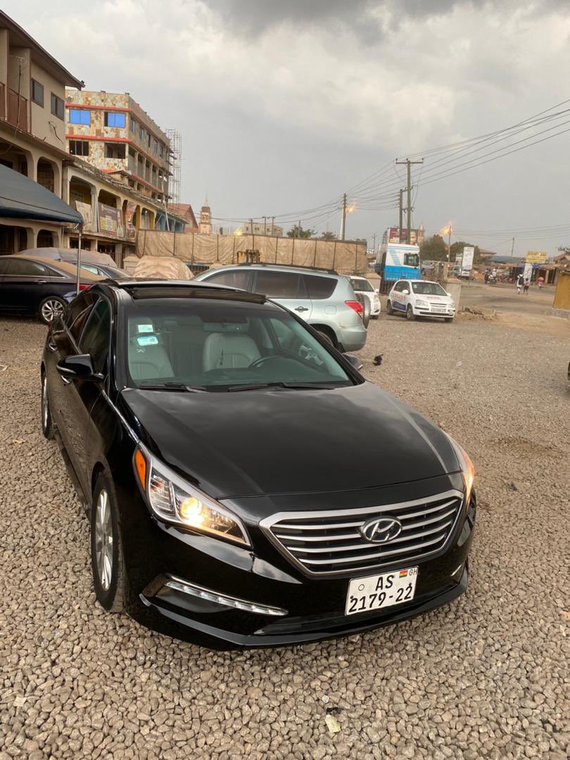 millimonee_'s tweet photo. SELLING🔥
2016 SONATA 
FULLY LOADED💦
REGISTERED 2021
SUNROOF✅
PUSH TO START✅
LEATHER SEAT ✅
REVERSE CAMERA✅
PRICE WILL BE DISCUSSED IN YOUR
INBOX 📥 
0245513798 
#Sonata 
#Ghana
#pokkcars https://t.co/sL8Fbsg4GS