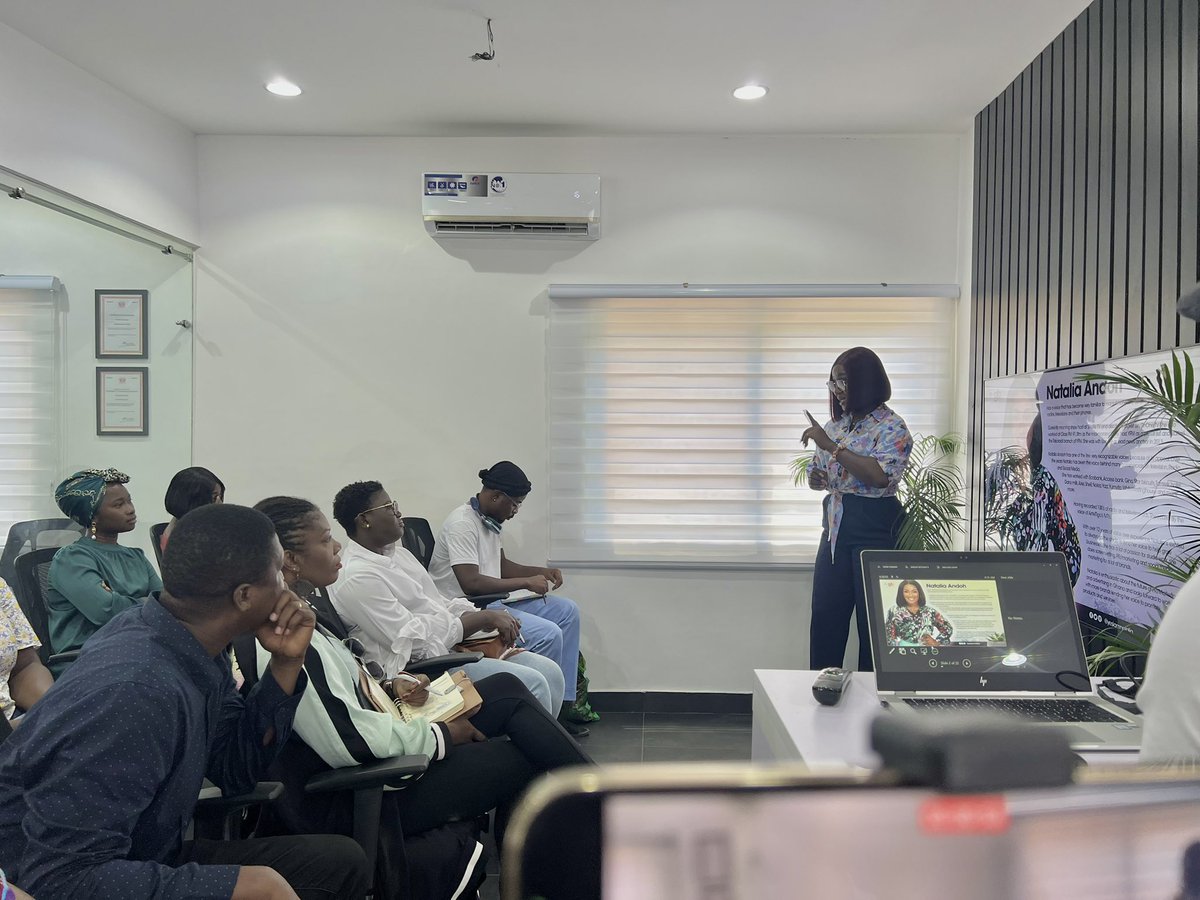 gbinteractiveuk's tweet photo. For any individual to stay relevant in today's world, they must Invest in their future, to help harness  perfect their craft. We’ve got you covered with an amazing VO masterclass with the award-winning voice coach (artist), Natalia Andoh.
Don't miss out on the next masterclass!!! https://t.co/GqBa9JrFeC
