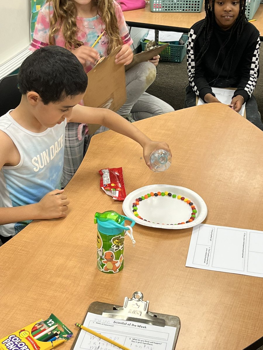 megfalco's tweet photo. Scientist of the Week! https://t.co/woUKeyRgD0