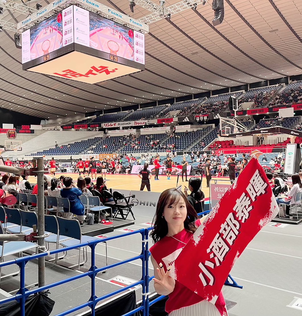 代々木第一体育館で、
アルバルクTOKYOさんの試合で大原櫻子さんと演奏させていただきましたー！！！

あんなに大きな会場で楽しかったです..
ありがとうございました！！

#アルバルク東京 
#大原櫻子 さん
#小酒部泰暉　選手