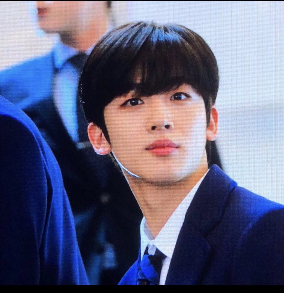 Yohan is on BUBBLE ❤️ ♥️🐰♥️🐰♥️🐰♥️🥕 #KIMYOHAN #김요한 #キムヨハン #X1 #위아이 #WEi #โยฮัน #金曜汉