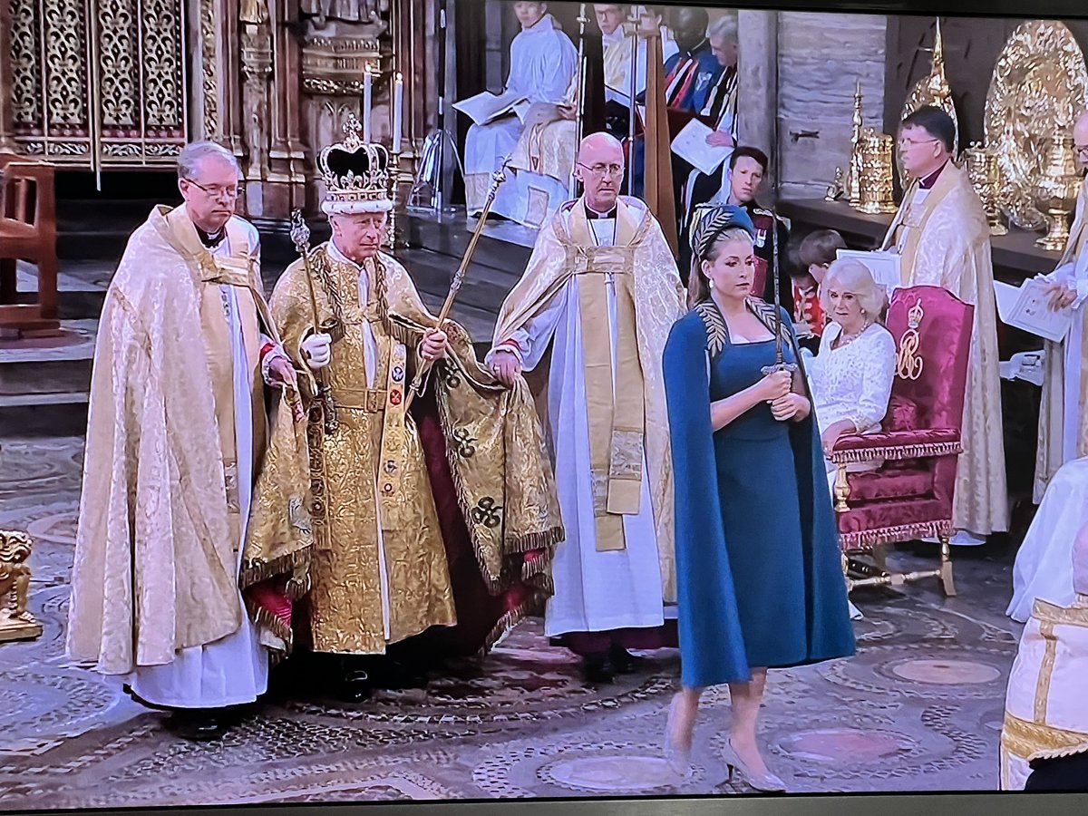 #Coronation #MVP - Penny Mordaunt aka teal sword bearer. 
#pennymordaunt