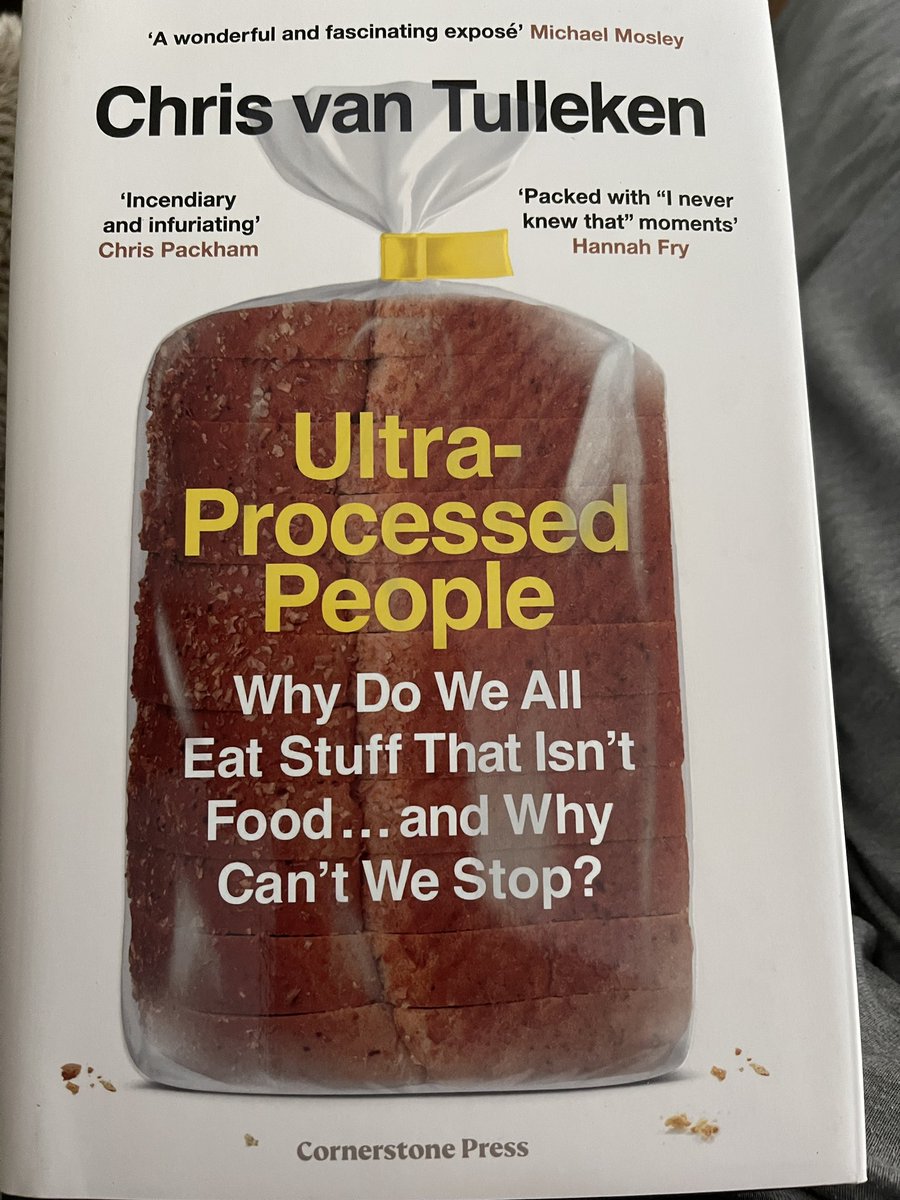 Already getting absorbed into this book #UltraProcessedPeople <a href="/DoctorChrisVT/">Chris van Tulleken 🏳️‍🌈</a>
