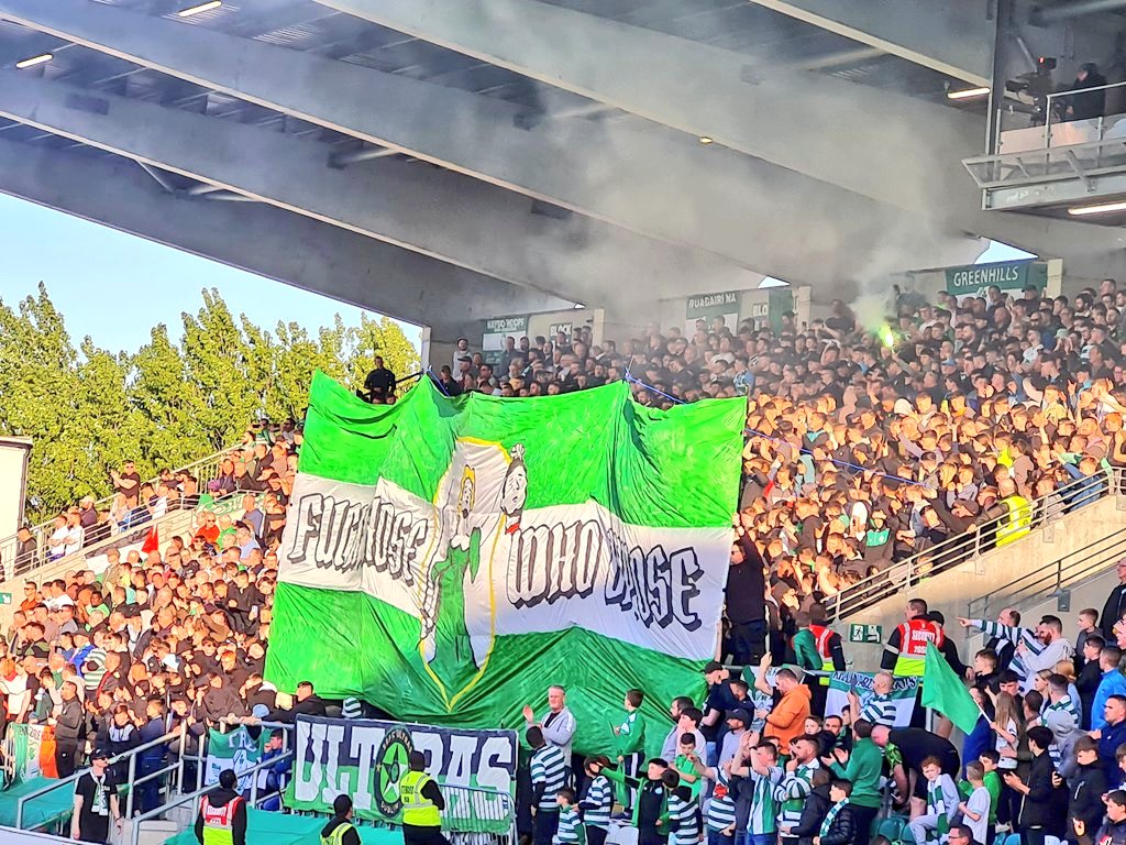 conorleeson's tweet photo. All hail the King... #JackB ☘️☘️💚💚 https://t.co/3MDbAH9gL2
