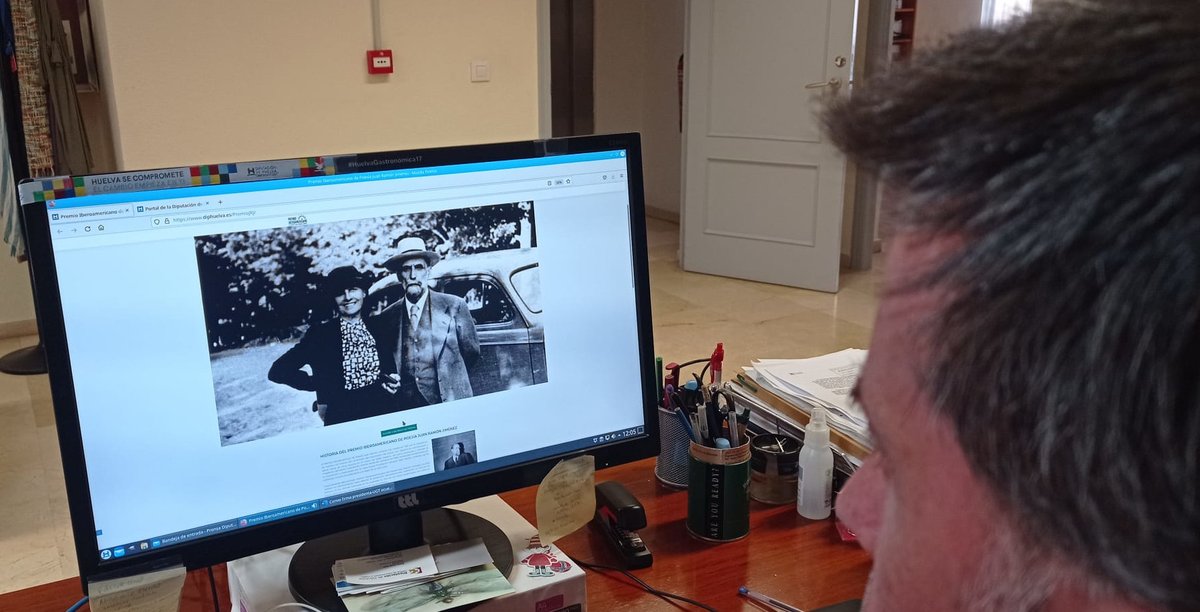 DipuHU's tweet photo. 🔹El Premio Iberoamericano de Poesía JRJ amplía su difusión con un contenido web y perfiles en redes sociales. 

🗣️El objetivo es reunir y actualizar toda la información relacionada con este prestigioso Premio

Sigue su nuevo perfil en Twitter 👉@PremioJRJimenez https://t.co/rA4nAdaS1f