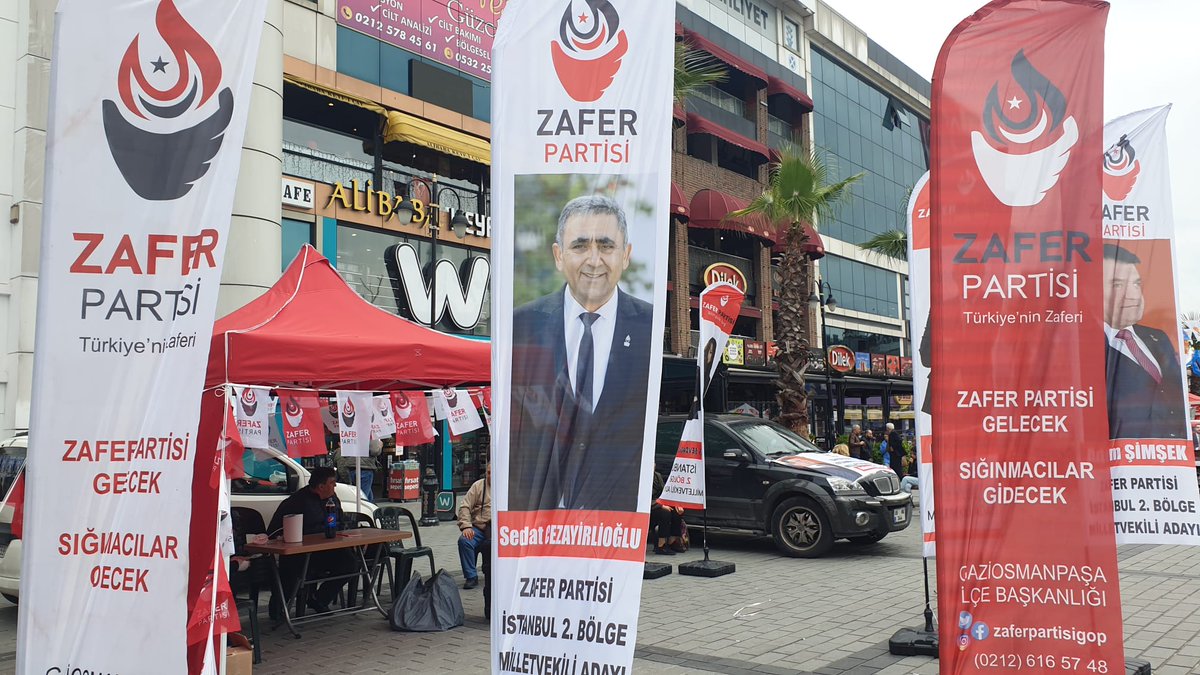 Diğer ittifaklar ellerinde temiz insan kalmayınca sahaya saray artıklarını, fetö beslemelerini, kandil kaçkınlarını ve domuzbağcıları sürerken,biz de karşılarına; Erzincan-İliç'teki doğa katliamına karşı canı pahasına mucadele eden @sedat_czyrloglu'nu sürdük sahaya.
Karar sizin!!