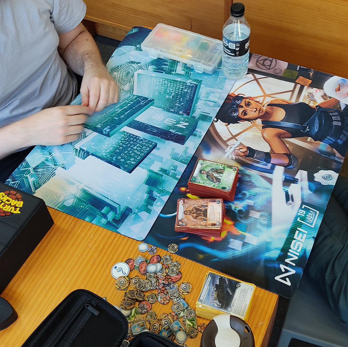 Librería Gigamesh tweet media