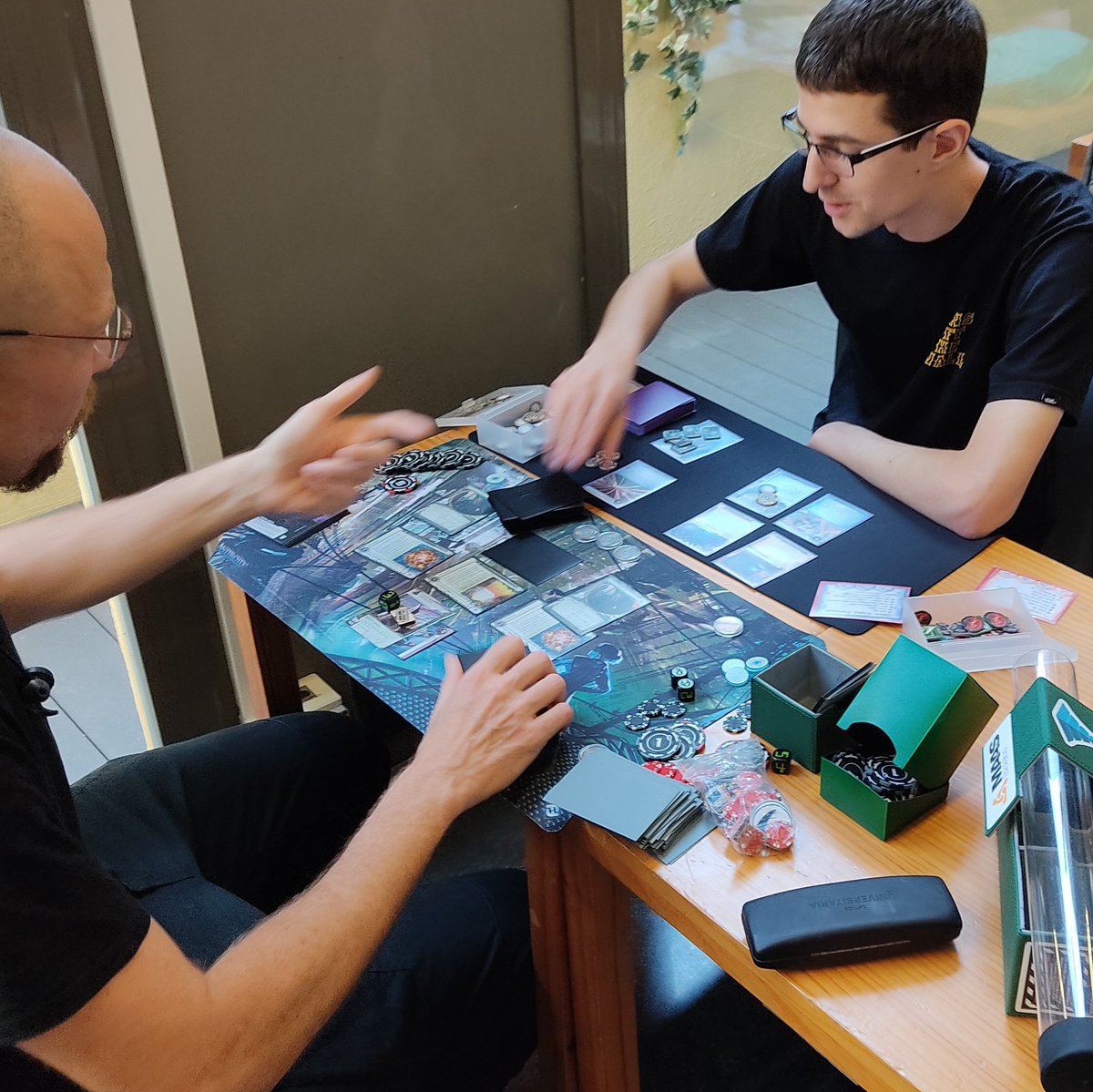 Librería Gigamesh tweet media