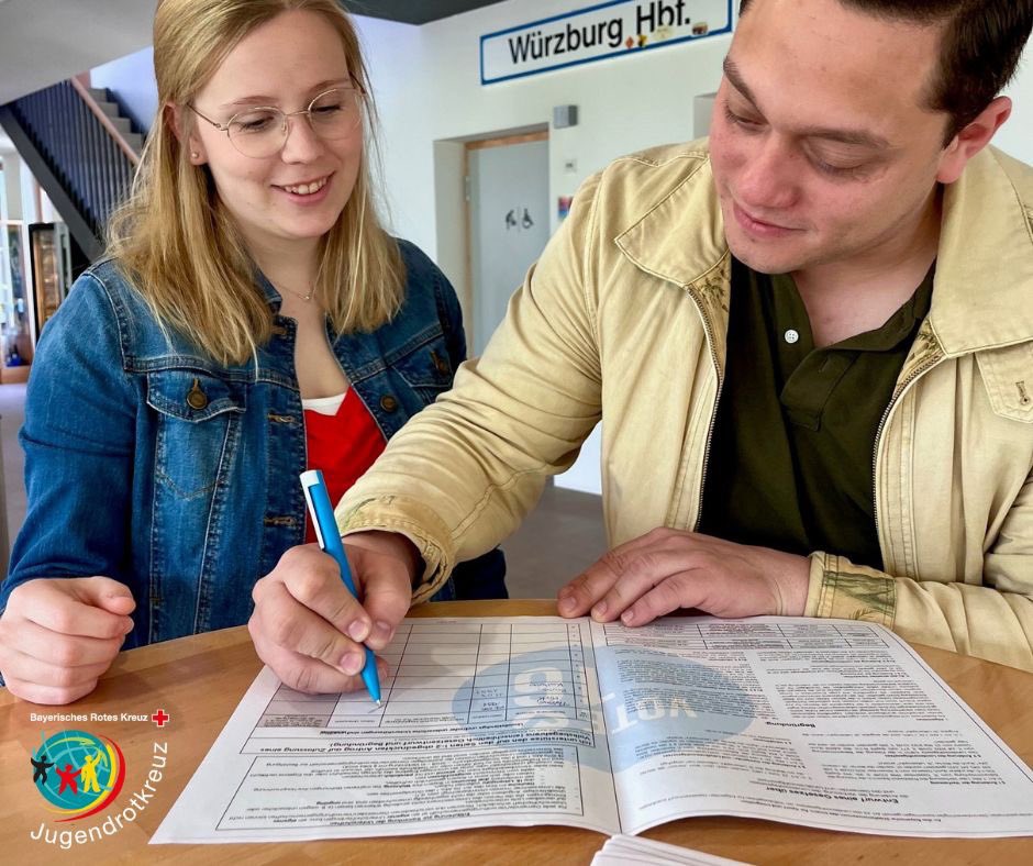 JRK Bayern (@jrk_bayern) on Twitter photo 🗳️Für ein Wahlalter ab 16 in #bayern
Auch die #jrk-Landesleitung unterstützt die Absenkung des aktiven Wahlrechts von <a href="/wahlalter16/">Vote16 - Wahlrecht ab 16 in Bayern</a> mit ihrer Unterschrift. Diese Woche startete die Sammlung der für ein Volksbegehren notwendigen Unterschriften.
// #jugendrotkreuz #drk #RotesKreuz 🗳️Für ein Wahlalter ab 16 in #bayern
Auch die #jrk-Landesleitung unterstützt die Absenkung des aktiven Wahlrechts von <a href="/wahlalter16/">Vote16 - Wahlrecht ab 16 in Bayern</a> mit ihrer Unterschrift. Diese Woche startete die Sammlung der für ein Volksbegehren notwendigen Unterschriften.
// #jugendrotkreuz #drk #RotesKreuz