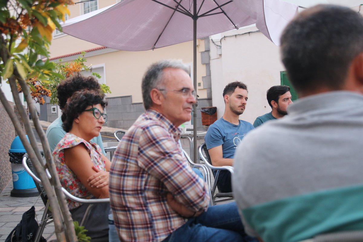Hugo_Cejas's tweet photo. Estuvimos en #SanJuandelaRambla con los compañeros y compañeras de @AUPSanJuanRambl  para mostrar nuestro rechazo a la propuesta del #AnilloInsular 🚫
🌀Varios miembros de @SiPodemosParcan estuvimos presentes 
Transformemos #Canarias juntos ✊
#SíSePuede
#UnidasSíPodemos https://t.co/UBE1gmF9PZ