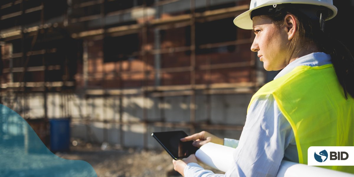 🚧👷‍♀️ En Australia han diseñado la Estrategia Mujeres en la construcción para triplicar el talento femenino en el sector. Descúbrela aquí: bit.ly/44tqRd6 #MujeresEnConstrucción 💪👩‍🔧🌏