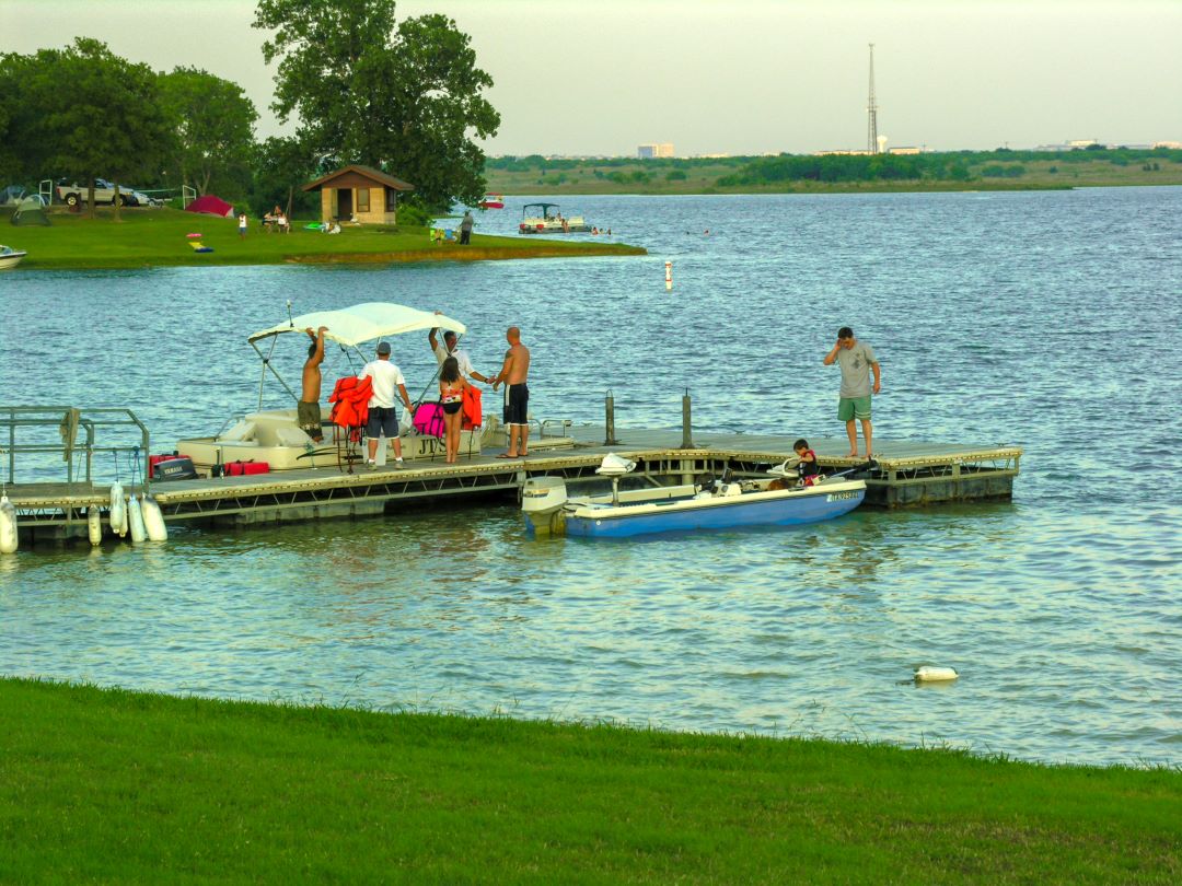 VisitTheColony's tweet photo. They don’t call us “The City by The Lake” for nothing. Check out our gorgeous lake parks, Stewart Creek Park and Hidden Cove Park & Marina.
#lake #boat #marina #fishing #lakeday #thingstodoDFW #TheColony #Texas #TheColonyTX #VisitTheColony #VisitTheColonyTX #DFW #LewisvilleLake https://t.co/bmOcYiwLKY
