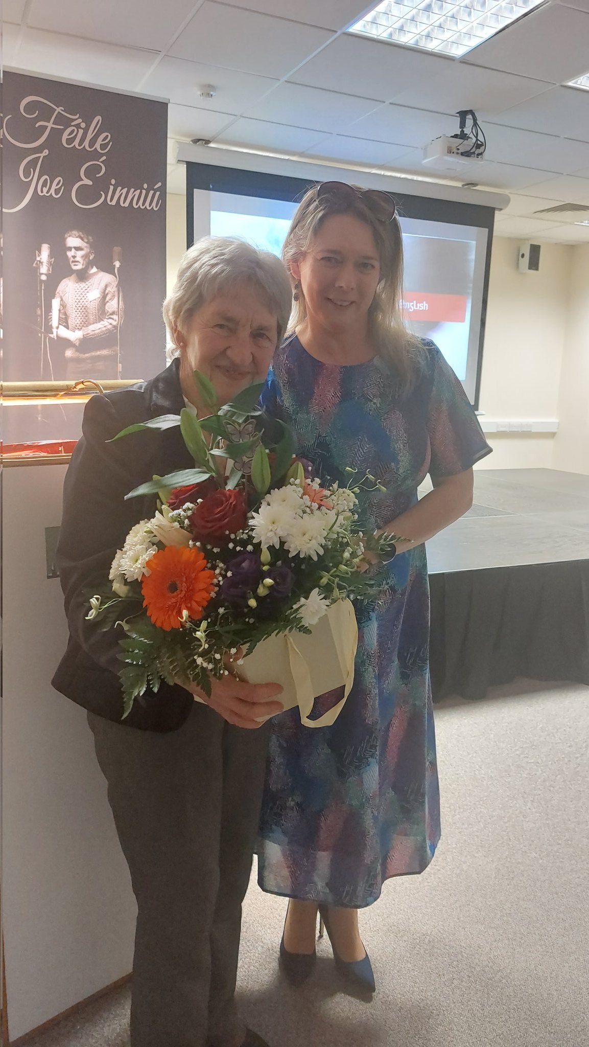 Tadhg Mac Dhonnagáin (tadhg_mac_dh) / Twitter