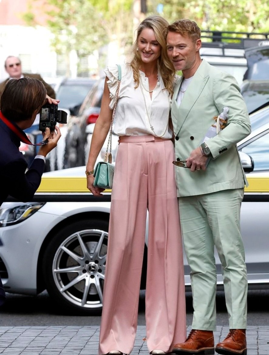 mercedesgirl69's tweet photo. Just look at you two beauts...❤️😍@ronanofficial &amp; @Storm_Keating out in London town on Thursday for an event #LookingSoGood #CoupleGoals https://t.co/4bRS55mCEx