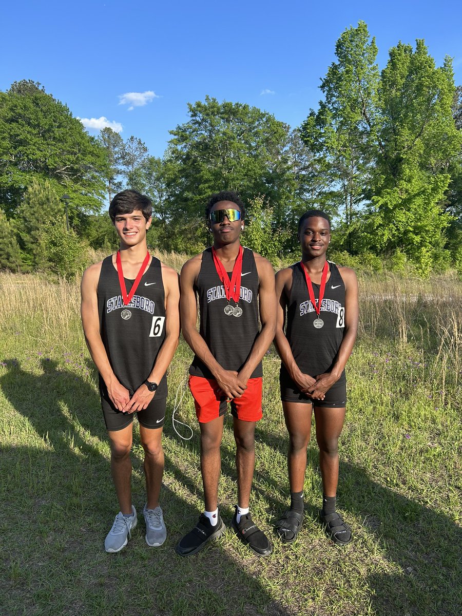 Statesboro_TF's tweet photo. Best wishes to our boys sectionals qualifiers as they compete today at Union Grove High School in McDonough, GA! @Ajeason28 @KaMMike_ @ChrisW_4 @JamesFlagg8 @TyrellHughes7 Nick Cortes, Tristian Barrett, Tedarius McDuffie Muhammad Shareef &amp; Kalieb Ward!#WeAreStatesboroTrack #3x https://t.co/tcxF6iCcs2