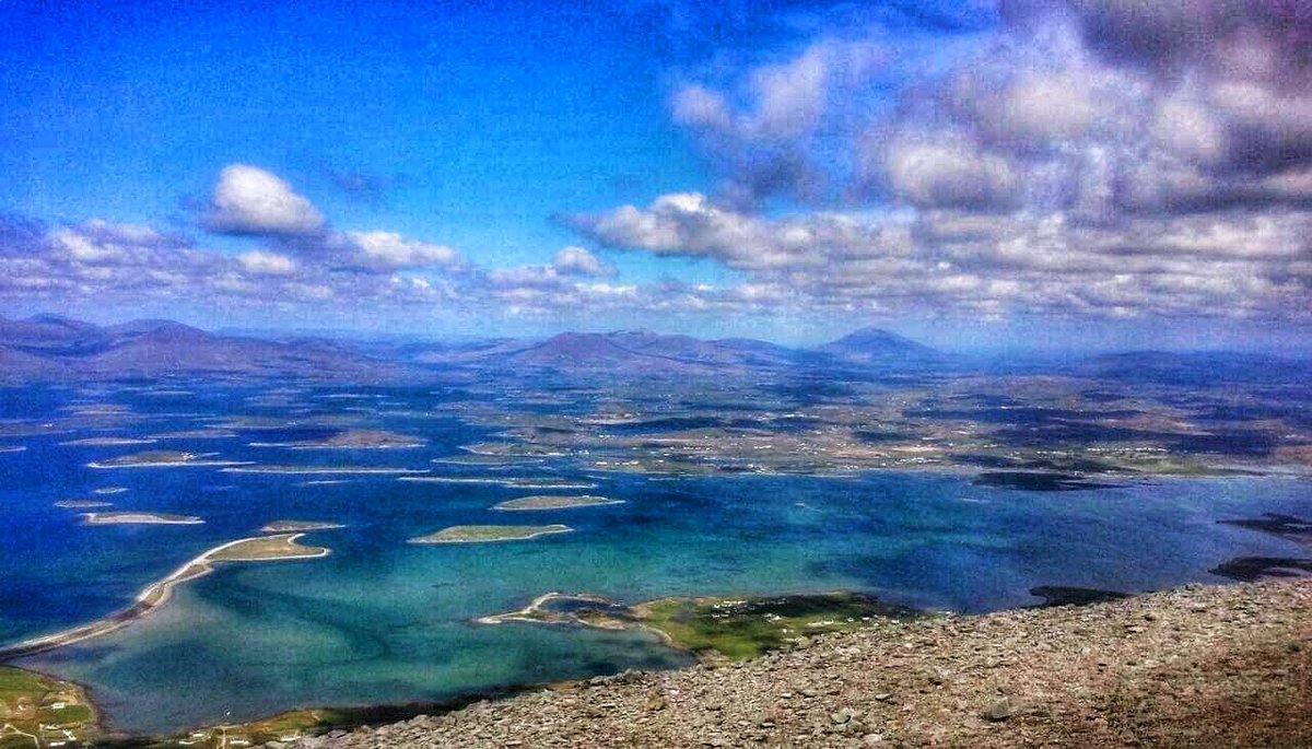 irritatedpaddy's tweet photo. Clew Bay from Croagh Patrick #croughpatrick #holymountain #pilgrimage https://t.co/t6z0OxfWgG