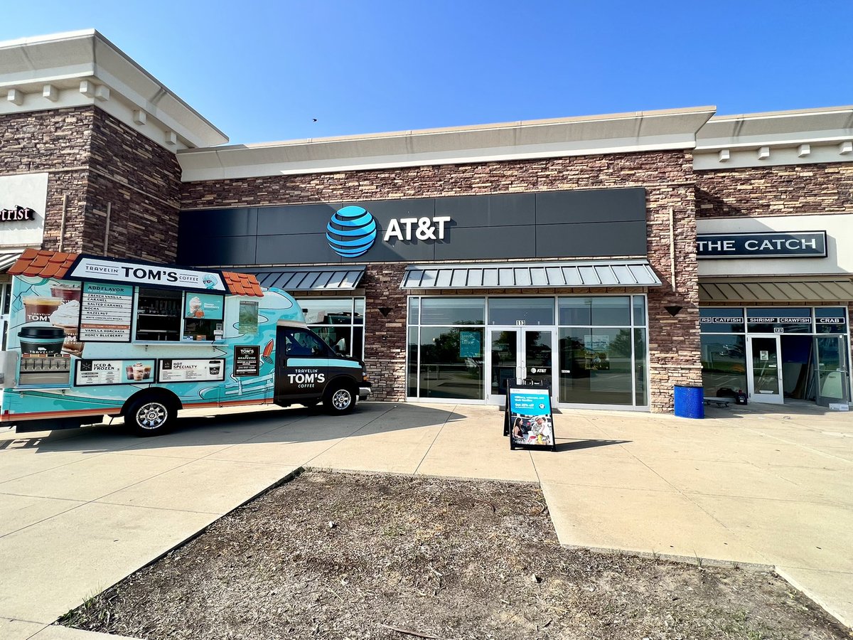 Thanks a Latte ☕️ for stopping by for #SmallBusinessWeek! Mansfield supports our local businesses! #TomsCoffeeTruck @CaresseSimpson @dbustamante1210 @LynetteMAguilar @TerronJernigan @NTX_Market @SSanjuaneloS #ATT