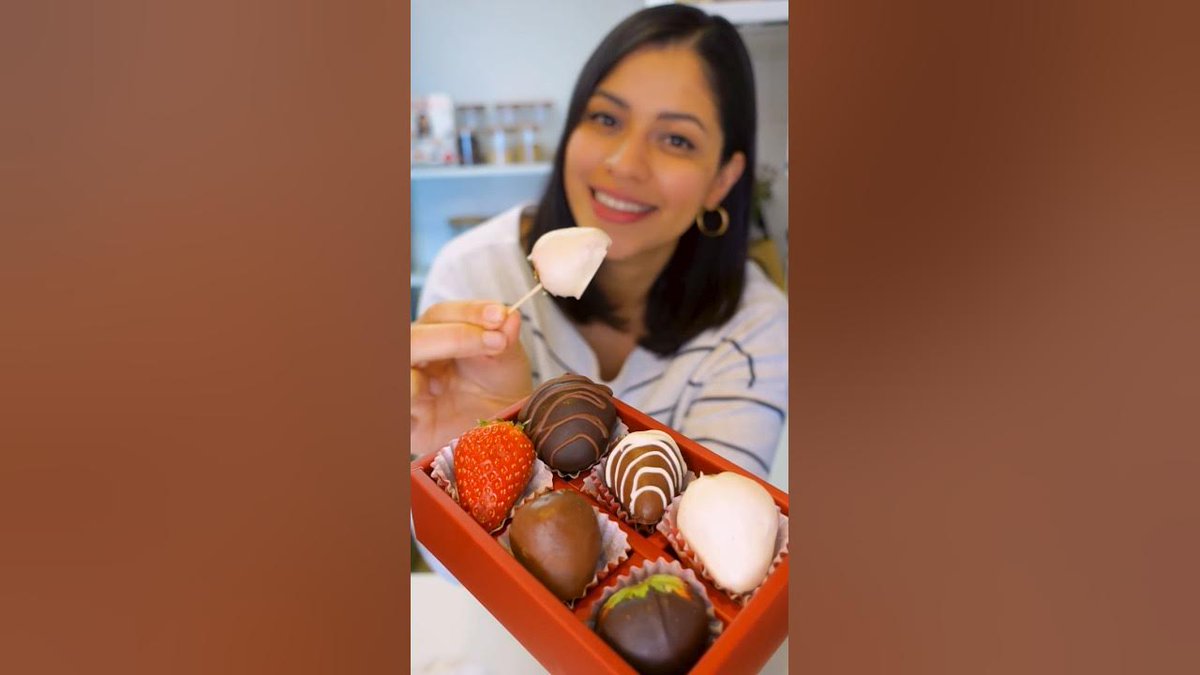 Fresas con Chocolate 🍫 versión baja en azúcar! #postressaludables dlvr.it/SndDX1