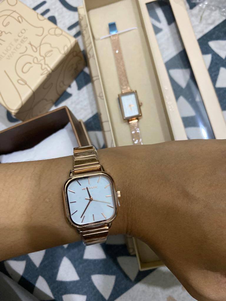 Banyak barang extra PS dulu tak terjual, kalau sis nak bagi free ada yang nak takkk 😍

Giving Miliot &amp; Co watch to 1 person. Hopefully giveaway ni dapat sambutan. First time ni 😬

1) Follow, rt this tweet &amp; pinned tweet (refer next tweet)
2) I announce hari selasa 9 May okie