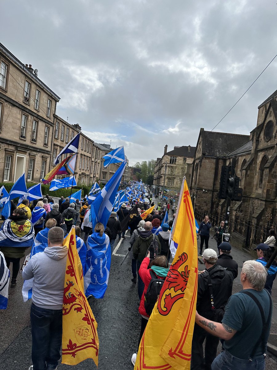 no1_scotland's tweet photo. And there are those who will tell you that there is no appetite for Independence. @AUOB @hopeoverfear01 @IndyLiveStream @BBCScotlandNews @STVNews
#RepublicanSocialism #WhyNotScotland #NoMonarchy https://t.co/zQolx4miwv