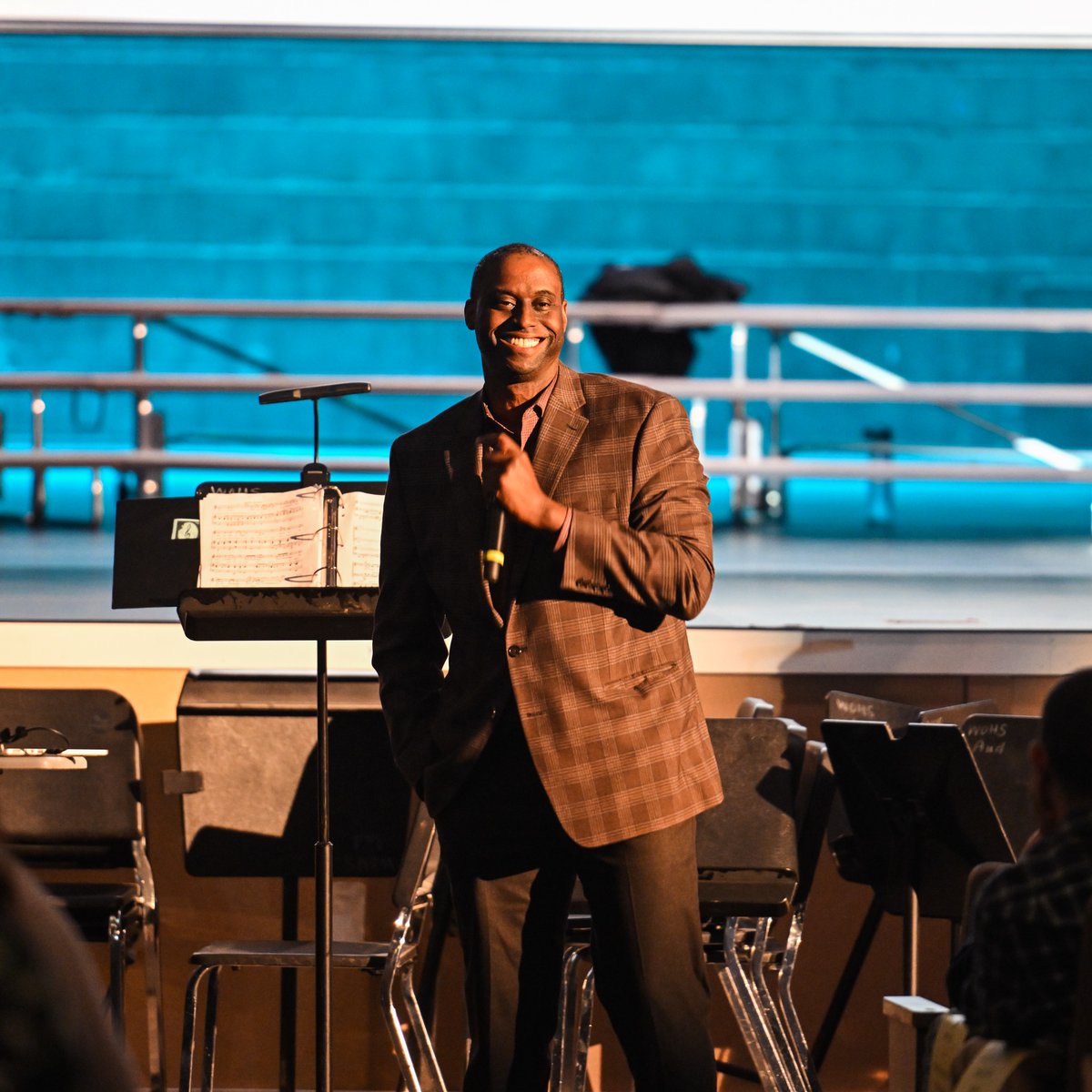 Mr. Moore tweet media