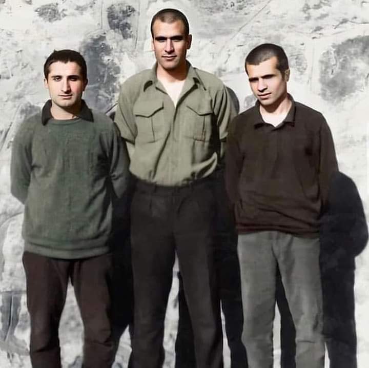 FahriyeKalm's tweet photo. 6 Mayıs 
Herkes bu gece dileklerini fidanlara asarken, Tek dilekleri tam bağımsız Türkiye olan 
üç fidanı astılar bu gün sabaha karşı...
20'li yaşlarda darağacında
Üç fidan ���🌱🌱
Deniz Gezmiş 🤍
Yusuf Aslan🤍
Hüseyin İnan🤍 saygı ve minnetle https://t.co/aDBBl6YJkM