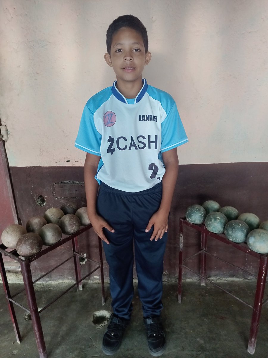 lbcbmtl's tweet photo. 21 franelas, 10 para el equipo masculino, 10 para el femenino y la franela del #Zcasher @Edicksonjga.
$ZEC #Deporte #BolasCriollas #Zcash https://t.co/U01FrvJ6Au