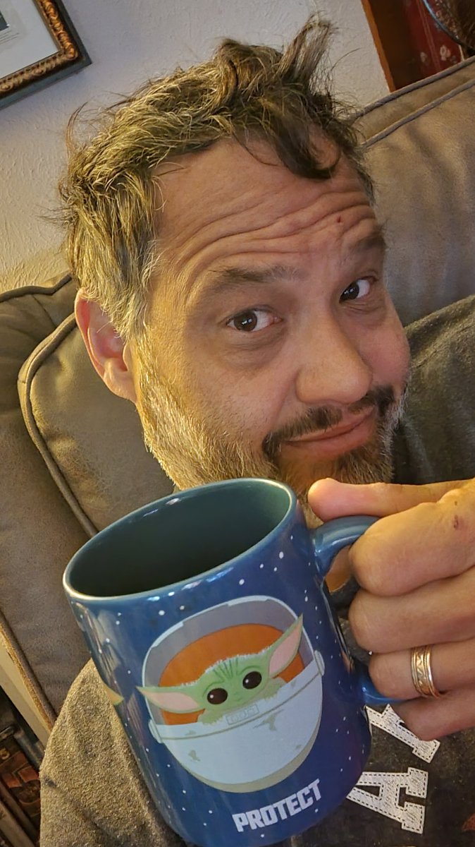 trekker21's tweet photo. Sipping coffee, watching the coronation, and hoping to get in a walk before heading to the theatre for a matinee and an evening performance. #SaturdaySelfie #WeekendWarrior #LCTRhinoceros #BackstageCrew #SaturdayVibes #Coffee #Caffeine #GodSaveTheKing https://t.co/B5MWH6hTG1