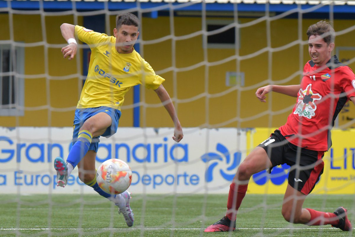udlaspalmasNET's tweet photo. El Juvenil DH termina la temporada regular donde ha hecho historia:

✅ Más puntos en una Liga (88/90)
✅ Más goles a favor en una Liga (118)
✅ Más victorias seguidas en una Liga (27)
✅ Menos goles encajados en una Liga (13)
✅ Más puntos de ventaja respecto al 2º en una Liga
✅ Partidos consecutivos sin perder (54)

https://t.co/zrGrQ62N4w