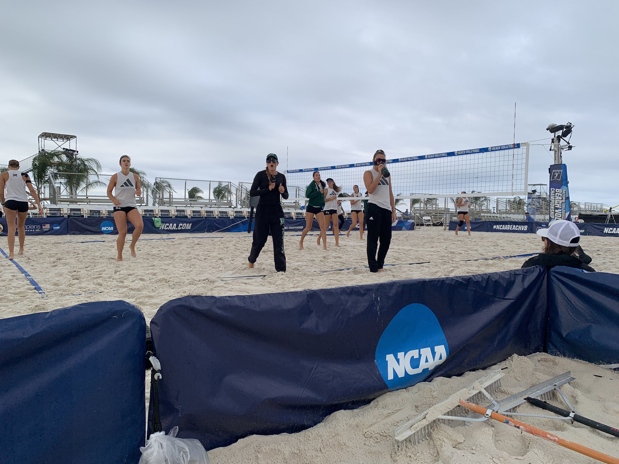 Hawaii Beach Volleyball (UHBeachVolley) / Twitter